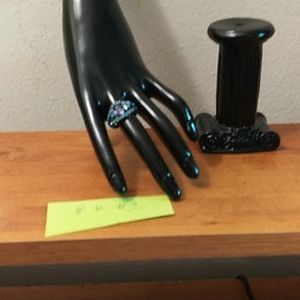 Ladies fashion jewelry ring